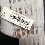 Amazon Essentials Women's Classic T Photo 8