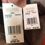 Michael Kors Set Photo 9