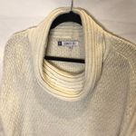 Jennifer Lopez  Sweater Size S Photo 1