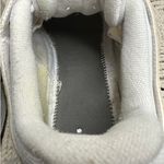 Nike : White Volleyball Sneakers Photo 5