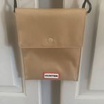 Hunter  Tan Khaki Crossbody Travel Pouch Adjustable Strap Snap Closure Photo 2