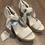 Donald J Pliner fabric ankle tie platform wedge Size 9 Photo 8