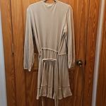 Lee New  beige dress Photo 5