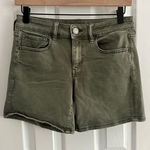 American Eagle AEO Twill Green Midi Shorts Women’s Size 6 Photo 0