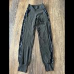 Lululemon Size 2 Align Jogger HR 28” Graphite Grey/Diamond Dye Track Stripe Photo 4