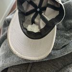 Katy Hearn hat Gray Photo 2