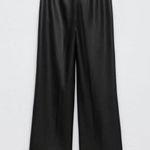 ZARA FULL LENGTH FAUX LEATHER BLACK PANTS High-waisted pants with belt loops. Photo 9