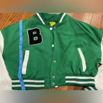 Daisy  Green and White Jacket Photo 9