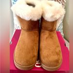 SO New!  Fur Boots Tan Sz 6 Photo 3