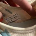 on cloud  Shoes Photo 6