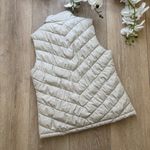 Gap Women's Cream Quilted Vest Photo 8