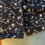 Casual Corner Black and White Floral Pencil Skirt | Size 1X Photo 8