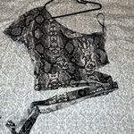 SheIn One shoulder snakeskin wrap top crop top size L Photo 0