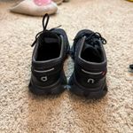 on cloud  Running Shoes Photo 3