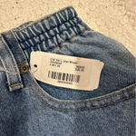 NWT ll bean original fit relaxed jeans size 8 mt Blue Photo 3