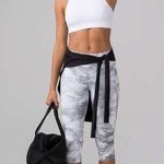 Lululemon Pace Perfect Crop 17" Breeze By White Light Cast Legging Size 10 Photo 0