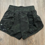 Lululemon Hotty‎ Hot Short Sz 4 Inseam 4" Incognito Camo Multi Gator Green Photo 0