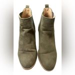 Dorothy Perkins Chelsea Ankle Bootie Green Suede Size 6 Womens Minimalist Simple Photo 1