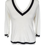 Tahari white and black pullover v-neck 3/4 sleeve sweater women's size small Photo 0