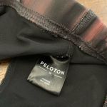 Peloton  Show Up Sports Bra Women’s Medium Black Floral Photo 1