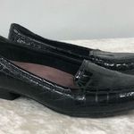Clarks everyday black size 6M croc print leather loafers for women Photo 8
