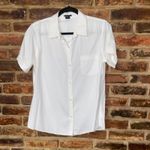 Theory  Uniform White Luxe Cotton Short Sleeve Button Down Shirt Women's Medium Photo 2