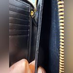 Marc Jacobs  Black Leather Zip Around Wallet Photo 4