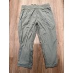 Lululemon  dance studio Capri Pants Green Size 14 Women's Athletic Yoga Photo 2