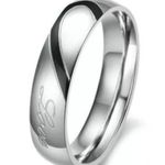 2pcs Heart Shaped Couple Rings Photo 4