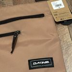 Dakine  Tan Messenger Bag with Brown Accents Photo 2