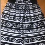 A Byer A. Byer Women’s Black and White Formal Dress Size M Photo 3