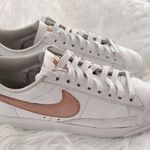 Nike  shoes 7.5wmns Photo 1