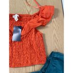 B98 New Women’s Bundle of 2 Crop Tops Size Medium Green Photo 5