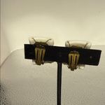 Chic Vintage Milk Glass and Gold Women's Earrings White Photo 3