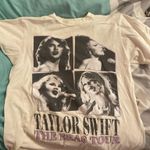 Taylor Swift taylor seift eras tour t-shirt Photo 0