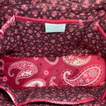 Vera Bradley Retired Mesa Red Paisley Tic Tac Toe Purse 14” X 10” Photo 12