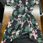 Babaton Wallace Wrap Front Short Sleeve Dress Black & Tropical Floral Print sz XXS Photo 1