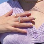 Gorgigi Wave Resin Rings Size 7 White Photo 0