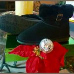 BEARPAW ABBY SIDE BUCKLE SHEEPSKIN BLACK SIZE 8 Photo 2