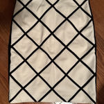 White House | Black Market Geometric Pattern Pencil Skirt White & Black Womens 6 Photo 0