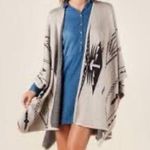 Francesca's FRANCESCA’S Mesquite Ruana Wrap Sweater Shawl Poncho OS Gray Blue Style #4455 Photo 2