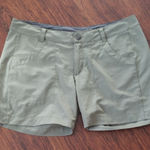 Patagonia  Olive Green Women's Athletic Hiking Shorts Size 8 Photo 0