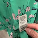 Cute Tahari Woman 1X avocado cherry blossom flowy 3/4 sleeve top v Photo 6