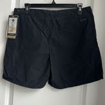 Columbia Sportswear Black Arch Cape Shorts Photo 1