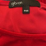 Gibson 3/$15  velvety red top Photo 4