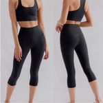 Girlfriend Collective Compressive High Rise Capri Leggings in Black Large Photo 1