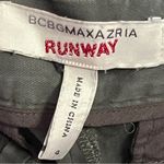BCBGMAXAZRIA  Runway Olive Green Pleated Chino Shorts‎ Size 4 Retro 1990s Preppy Photo 2