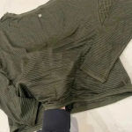 Lululemon Athletica Lean In CS Top Dark Olive Mesh Stripe Women Small Activewear Green Photo 4