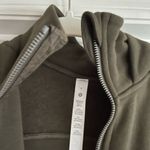 Lululemon athletica Hooded Radiant Jacket Dark Olive -Size 4 Photo 5