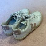 VEJA Pink  Sneakers Photo 2